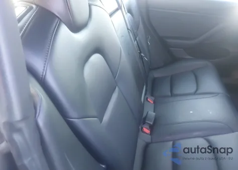 2022 Tesla Model 3 Long Range Dual Motor All-Wheel Drive z USA, uszkodzony, nr VIN 5YJ3E1EB0NF181589